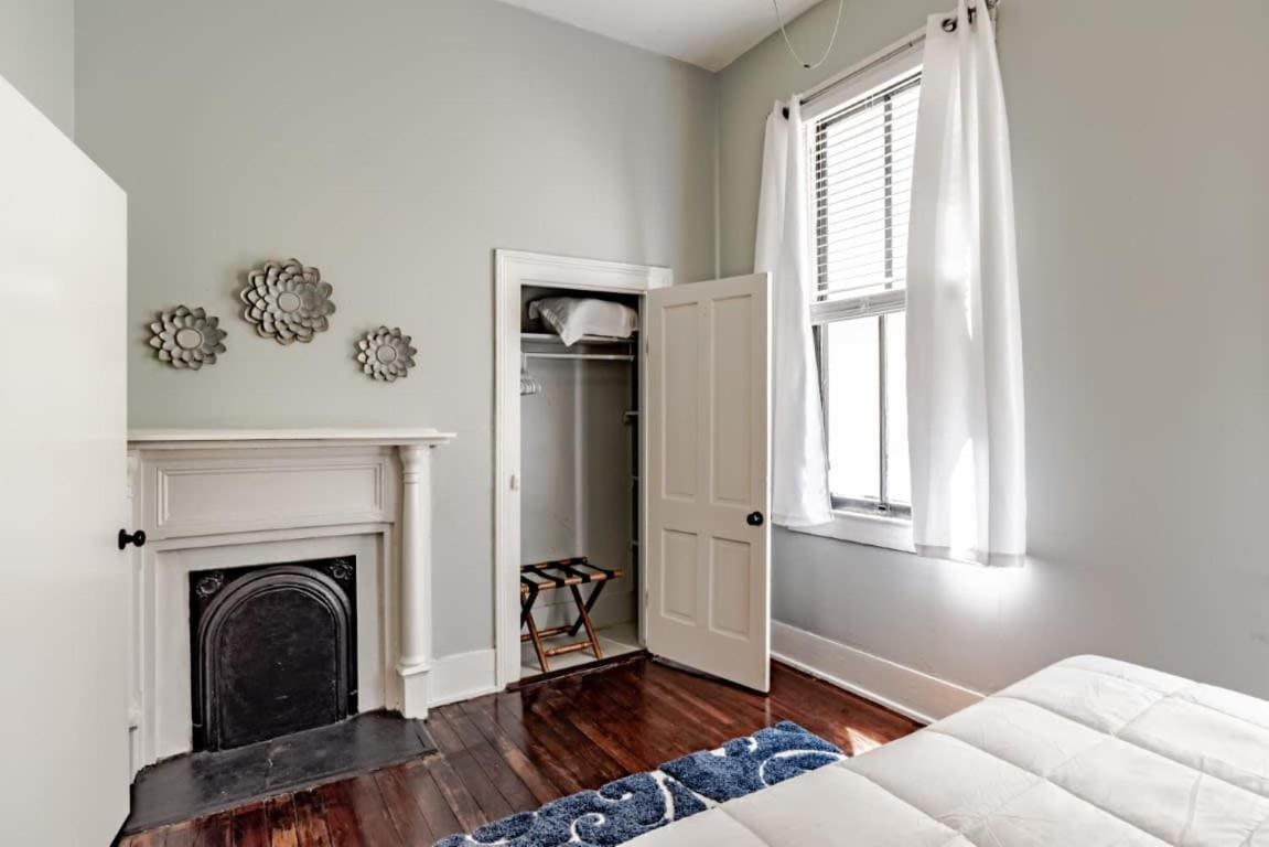 Mins From Downtown & Dining, Dauphin Darling 2 Apartment Мобил Екстериор снимка