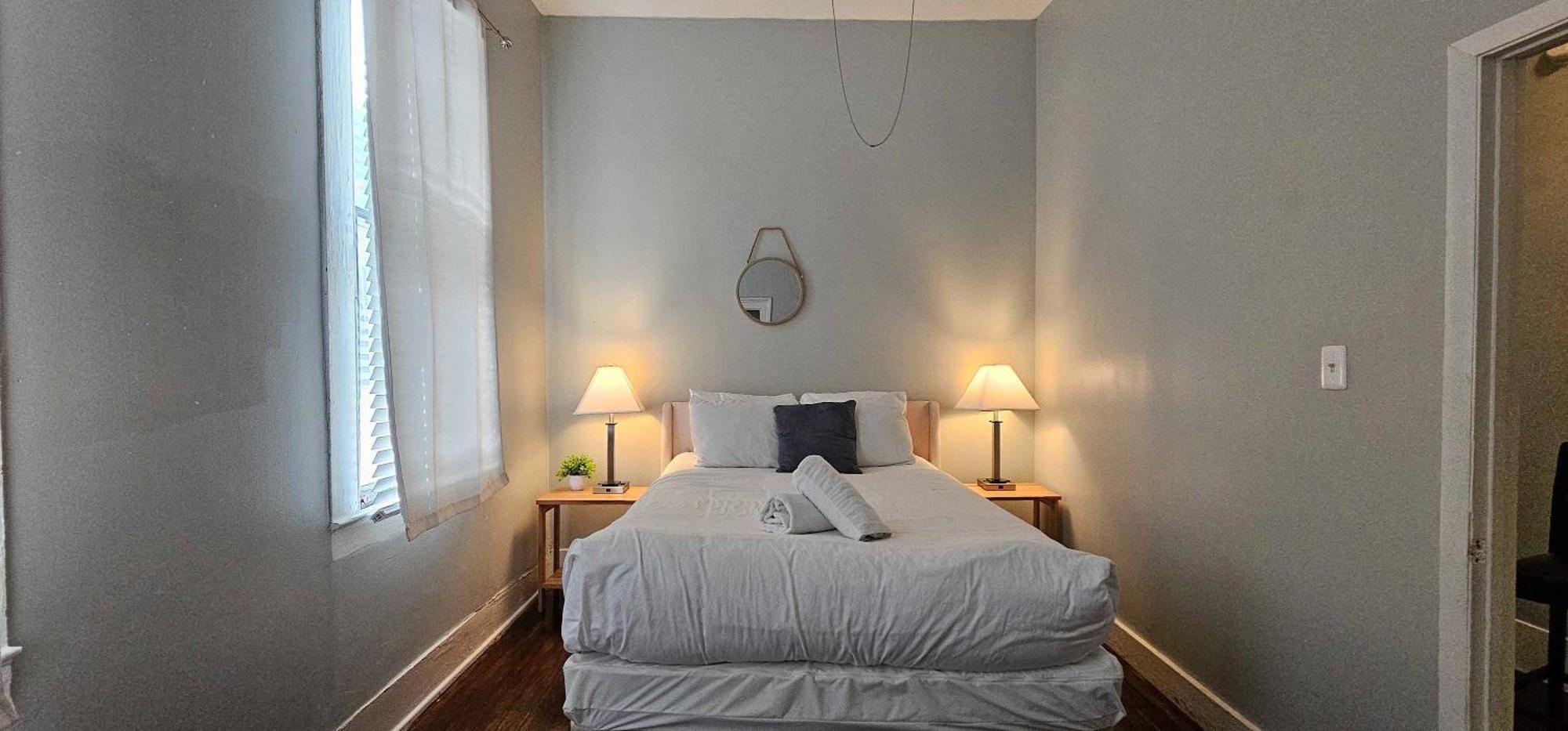 Mins From Downtown & Dining, Dauphin Darling 2 Apartment Мобил Екстериор снимка